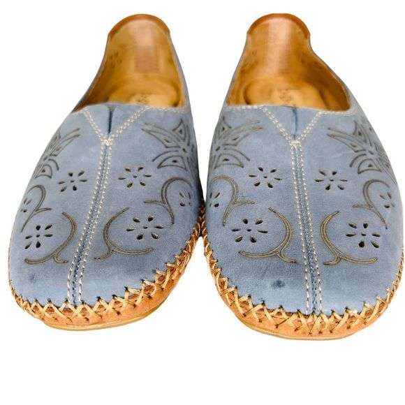 Born CONCEPTS b.o.c Women's Poha Leather Slip-On Flat Loafer Blue 8.5 EUC - Picture 6 of 13